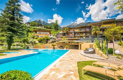 Hotel Johannis**** - Die Schönsten Hotels In Dorf Tirol Bei Meran ...